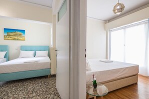 Acropolis View Paradise Apartment | 3 sovrum, strykjärn/strykbräda, gratis wi-fi och sängkläder
