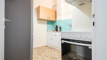 Acropolis View Paradise Apartment | Private kitchen | Fridge, coffee/tea maker, electric kettle, toaster