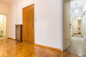 Apartament (Victoria Queens Paradise near Metro) | Sala d'estar