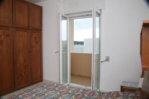 Bureau, lits pliants/supplémentaires, Wi-Fi gratuit