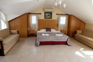 Deluxe Room, Pool View | Minibar, soundproofing, free cribs/infant beds, free WiFi - Hotel Dalos (Fethiye)