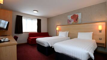 Schreibtisch, Bügeleisen/Bügelbrett, kostenlose Babybetten