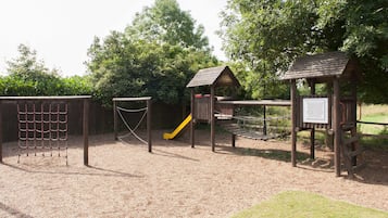 Außen-Kinderspielplatz
