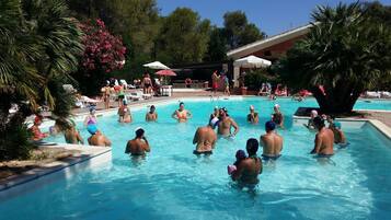 Seasonal outdoor pool