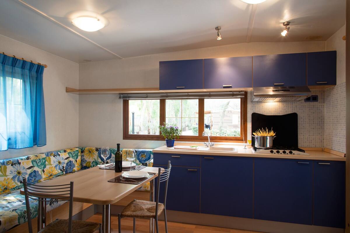 Bungalow superior, 2 habitaciones | Zona de estar