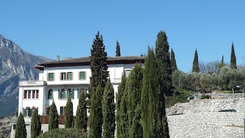 Fachada da propriedade