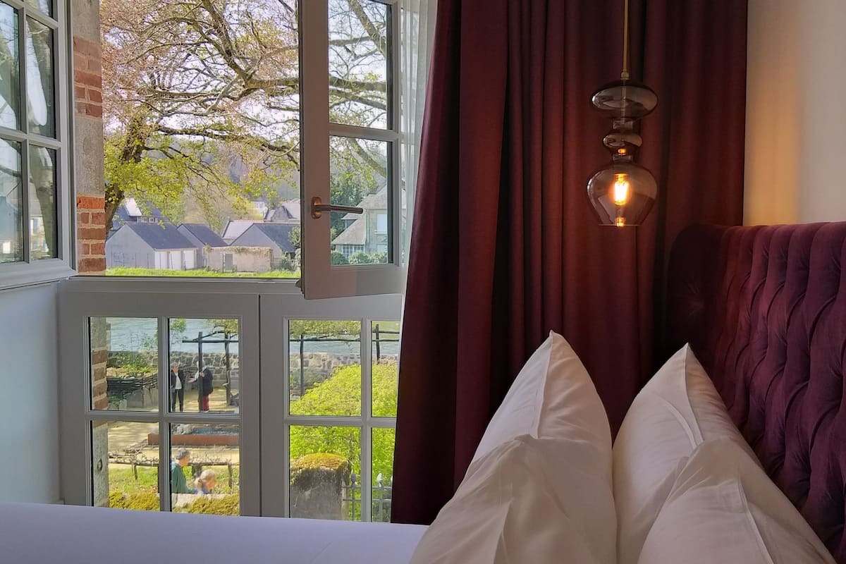 premium room, garden view (prestige) | 1 bedroom, egyptian cotton sheets, premium bedding, select comfort beds