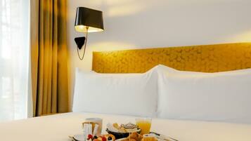 Svit Premium - terrass - utsikt mot trÀdgÄrden (Prestige) | 1 sovrum, egyptiska bomullslakan och sÀngtillbehör av högsta kvalitet