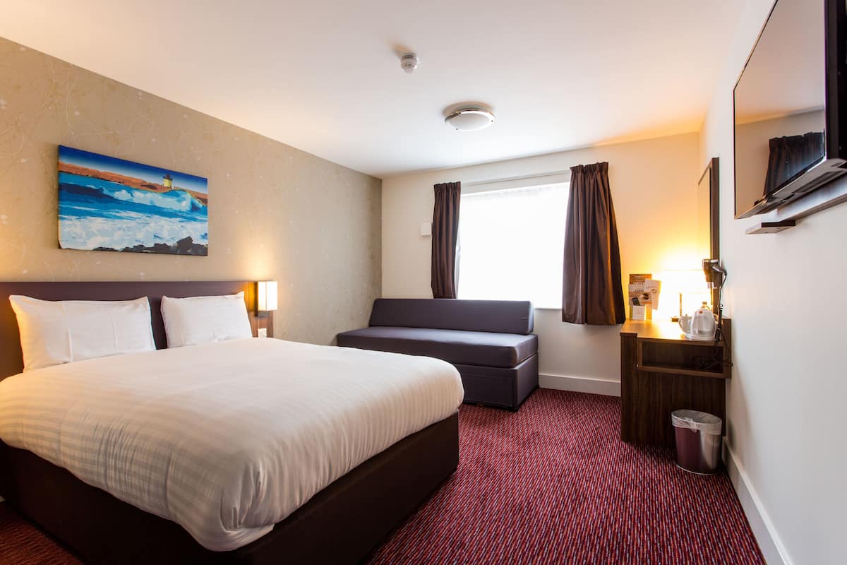 desk, soundproofing, iron/ironing board, free cots/infant beds