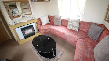 Classic Mobile Home, 3 Bedrooms | 1 bedroom, iron/ironing board, bed sheets