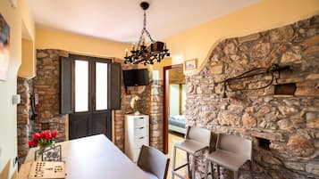 Appartamento, bagno privato | Hall