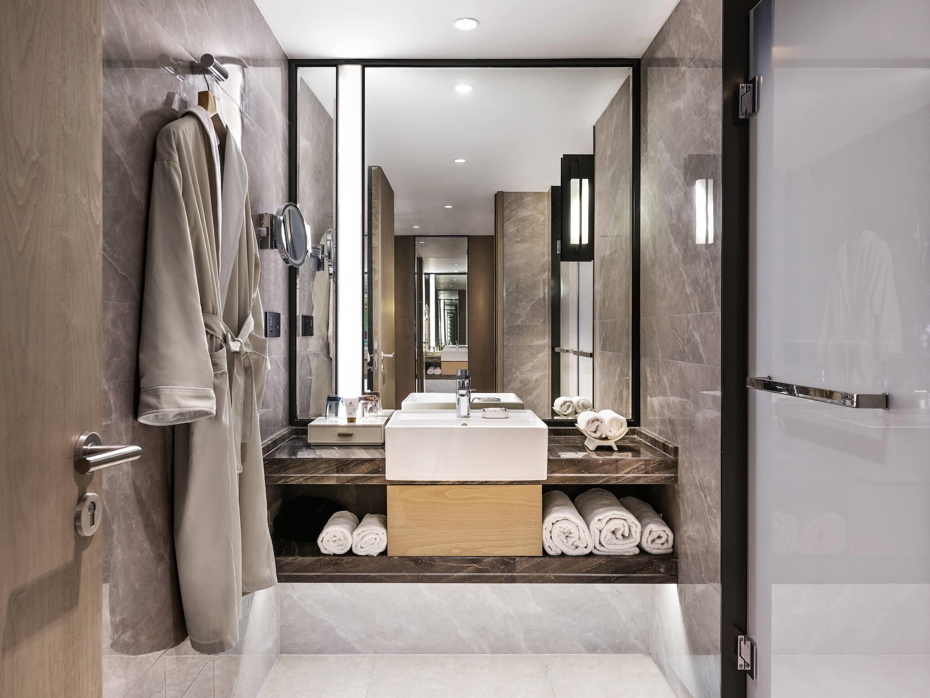 Executive-Zimmer, 1 King-Bett | Minibar, Zimmersafe, Schreibtisch, Bügeleisen/Bügelbrett