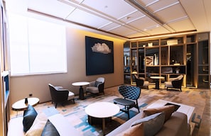 Lobby-Lounge