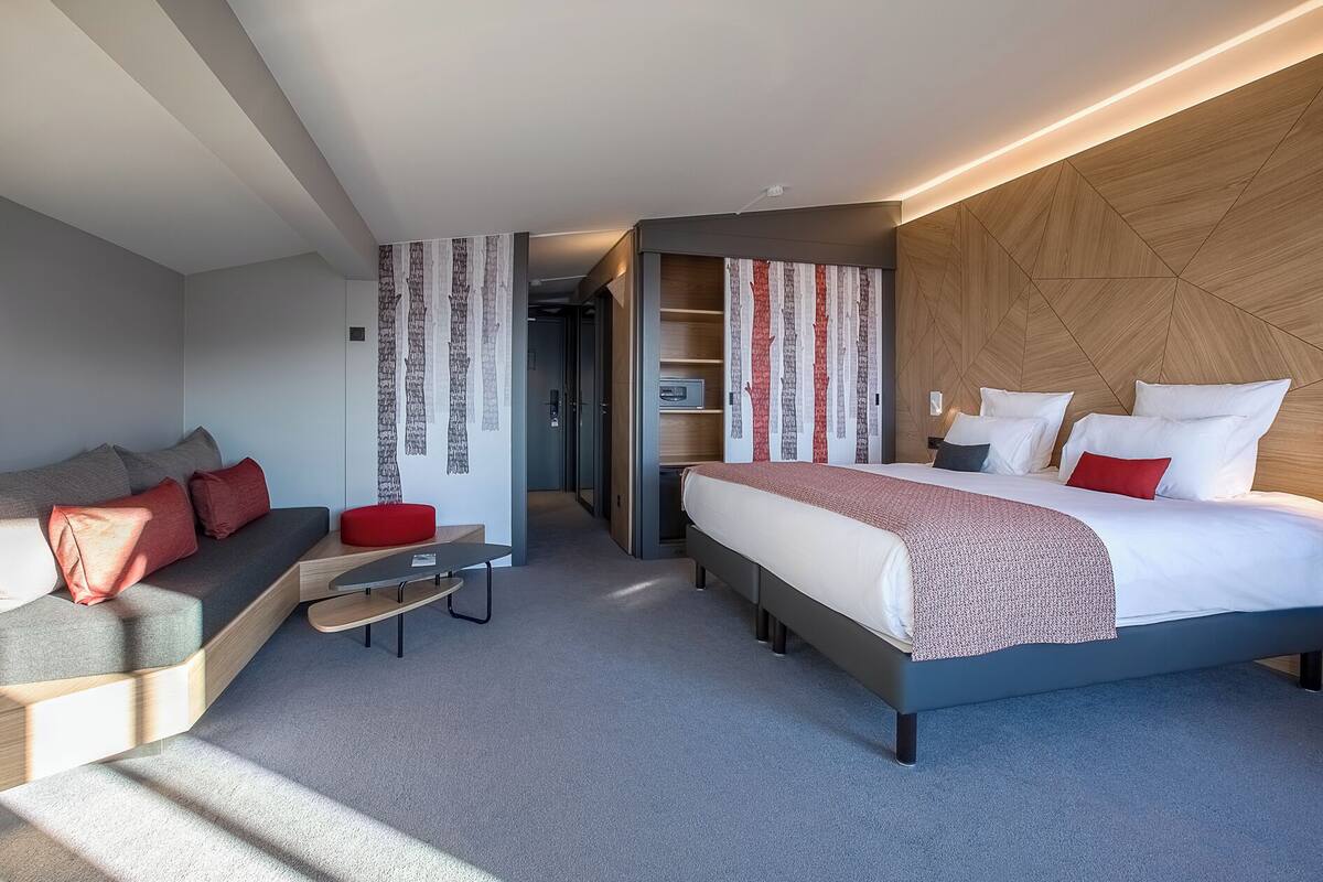 Premium bedding, Select Comfort beds, in-room safe, desk