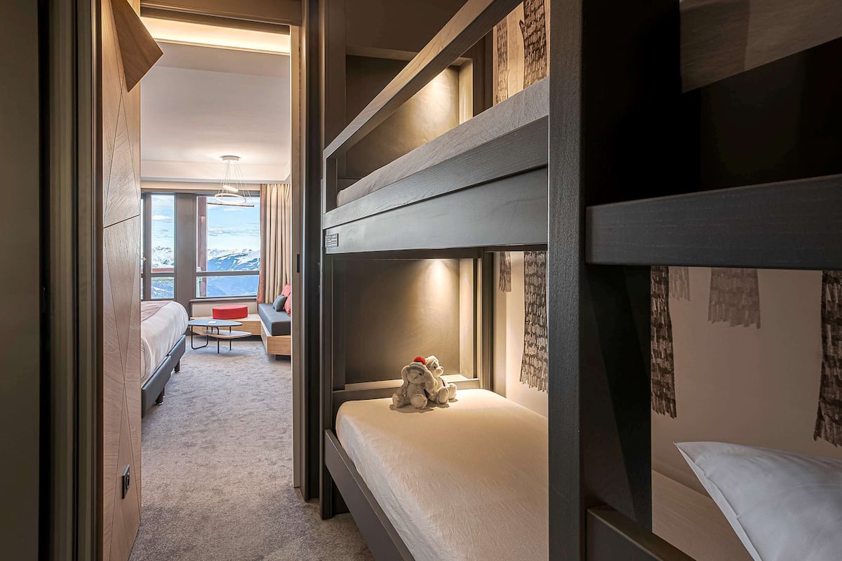 1 bedroom, premium bedding, select comfort beds, in-room safe