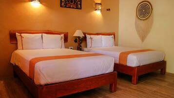 Bàn, truy cập Internet không dây miễn phí, bộ trải giường