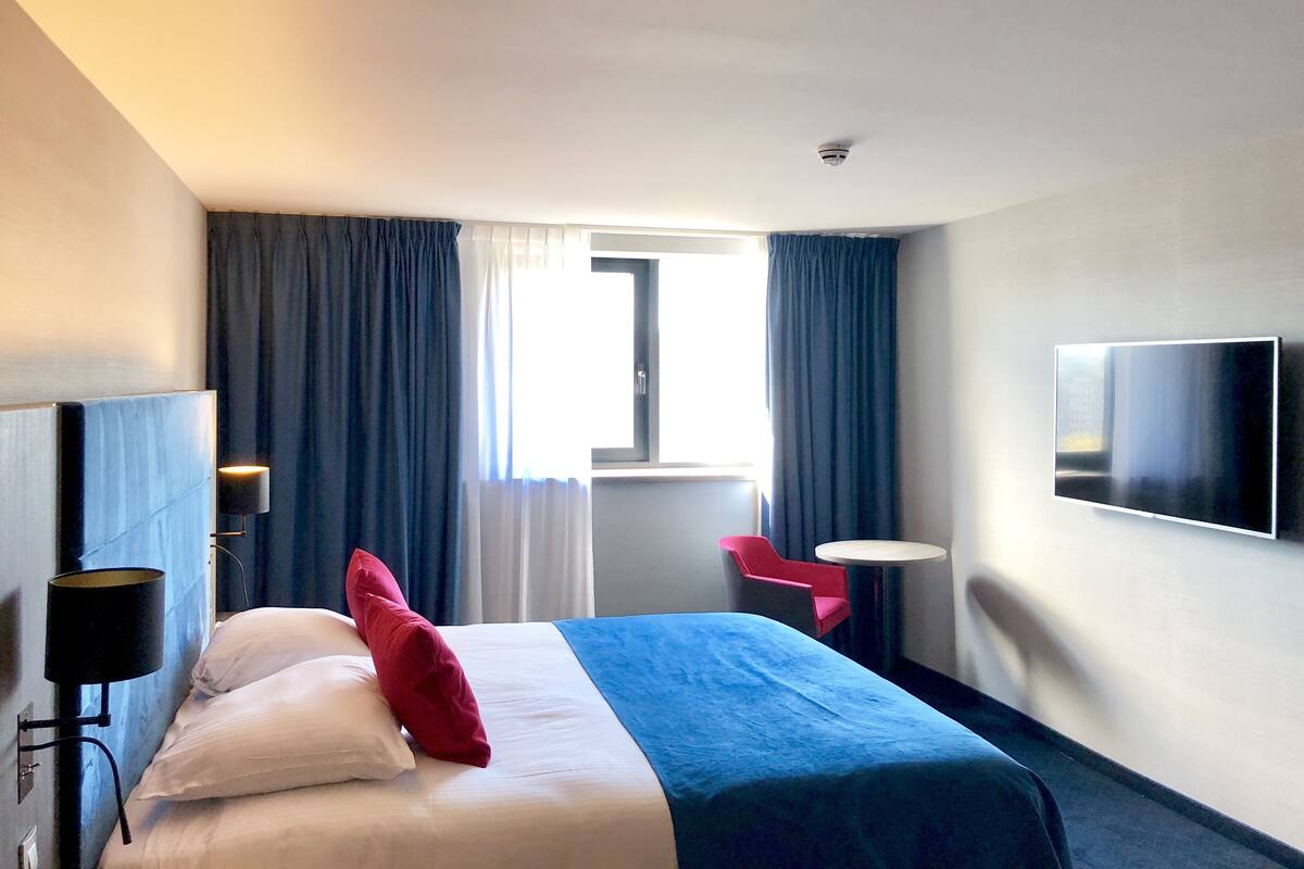 Minibar, rideaux occultants, chambres insonorisées, Wi-Fi gratuit