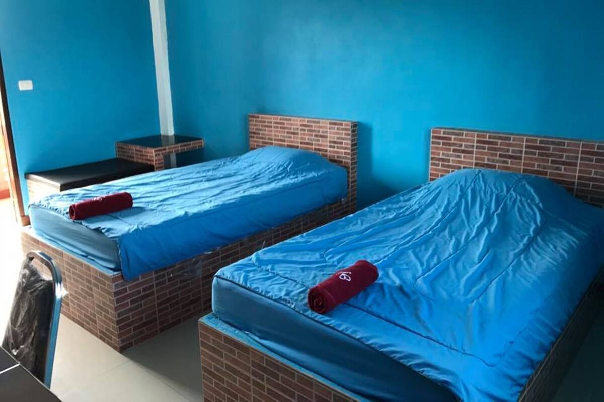Rollaway beds, free WiFi