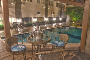 Seasonal outdoor pool - Hotel Gracher Praia (Balneário Camboriú)