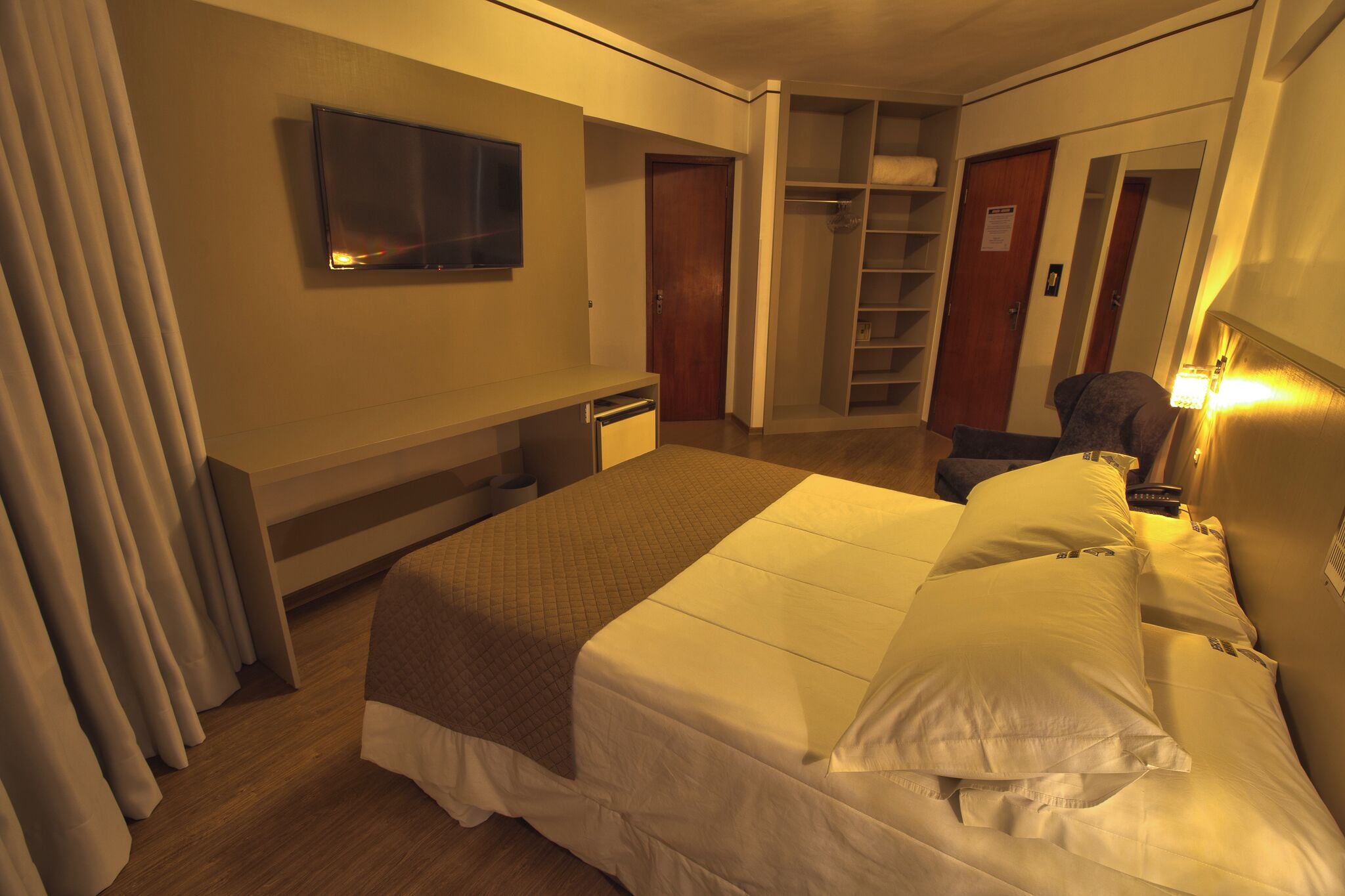 Superior Double Room, Balcony | Minibar, in-room safe, desk, blackout drapes