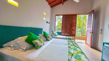 Deluxe driepersoonskamer | 1 slaapkamer, luxe beddengoed, een kluis op de kamer