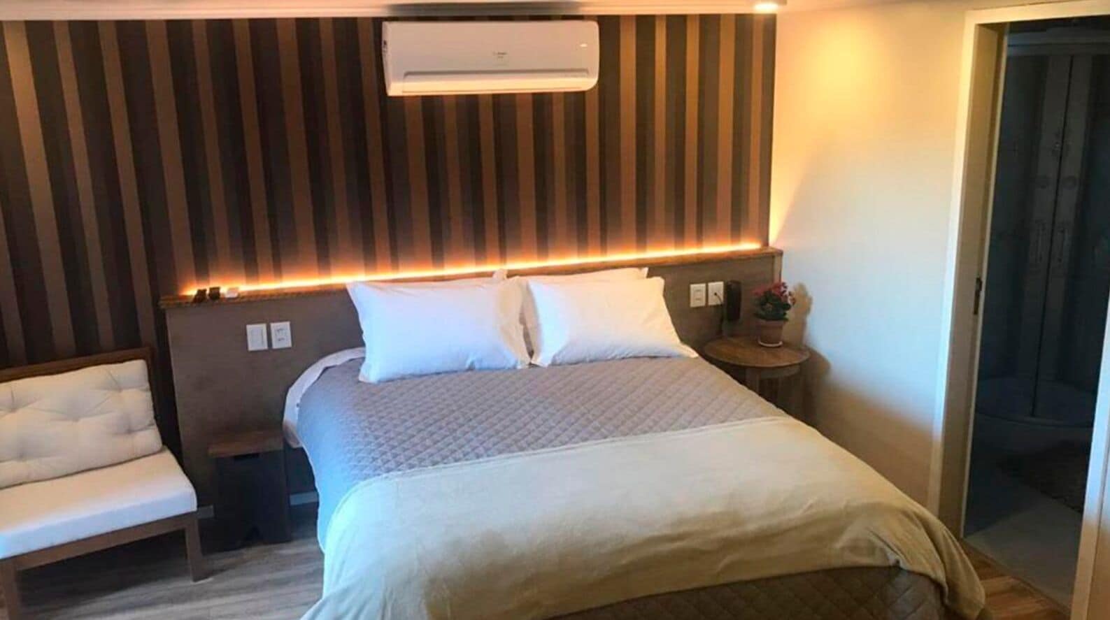 Eco Suites | Premium bedding, minibar, individually decorated, individually furnished