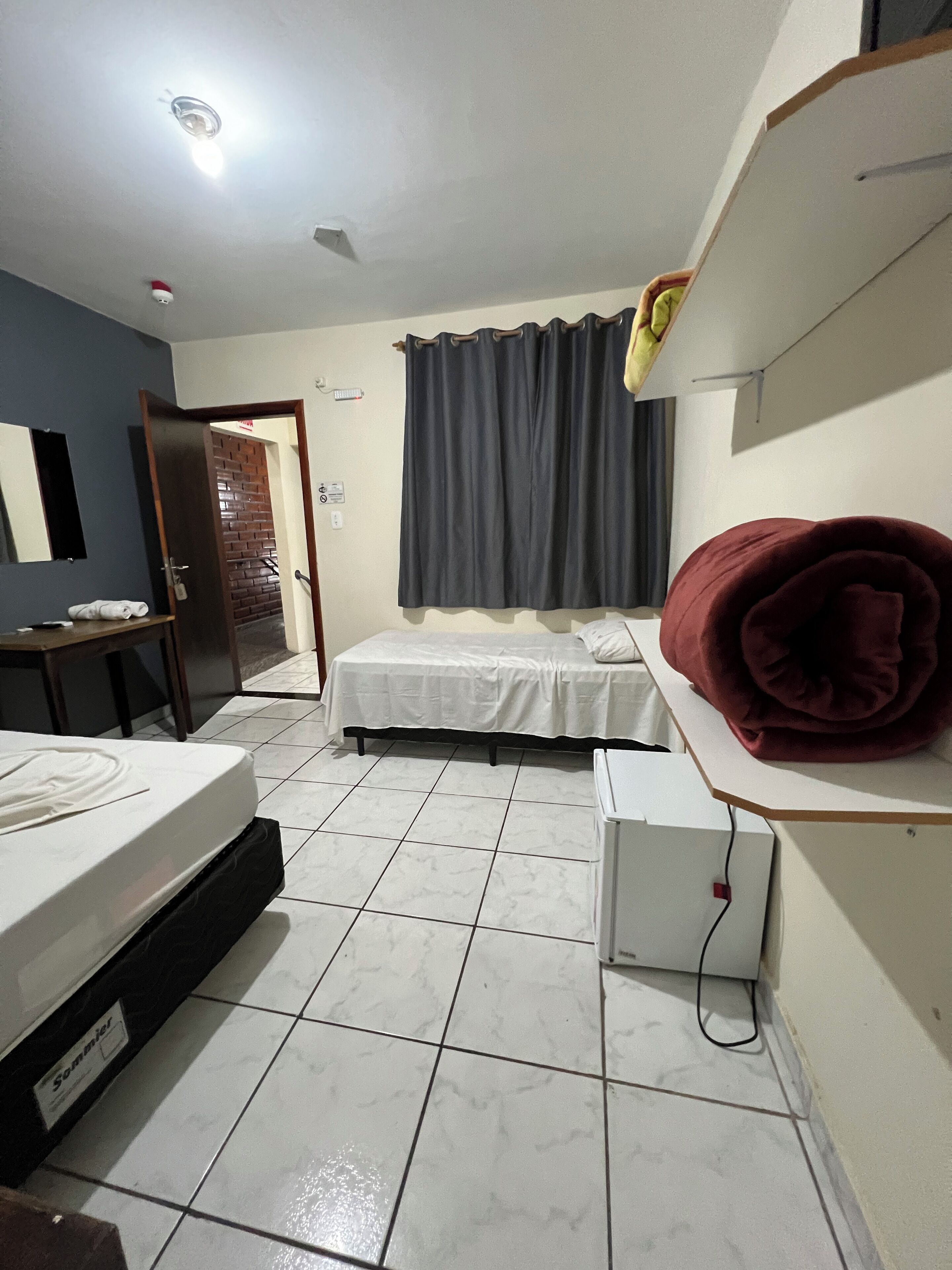 Quarto triplo standard | Wi-Fi de cortesia, roupa de cama