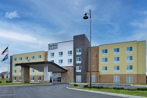 Property entrance - Fairfield Inn & Suites by Marriott Columbus Grove City (Grove City)