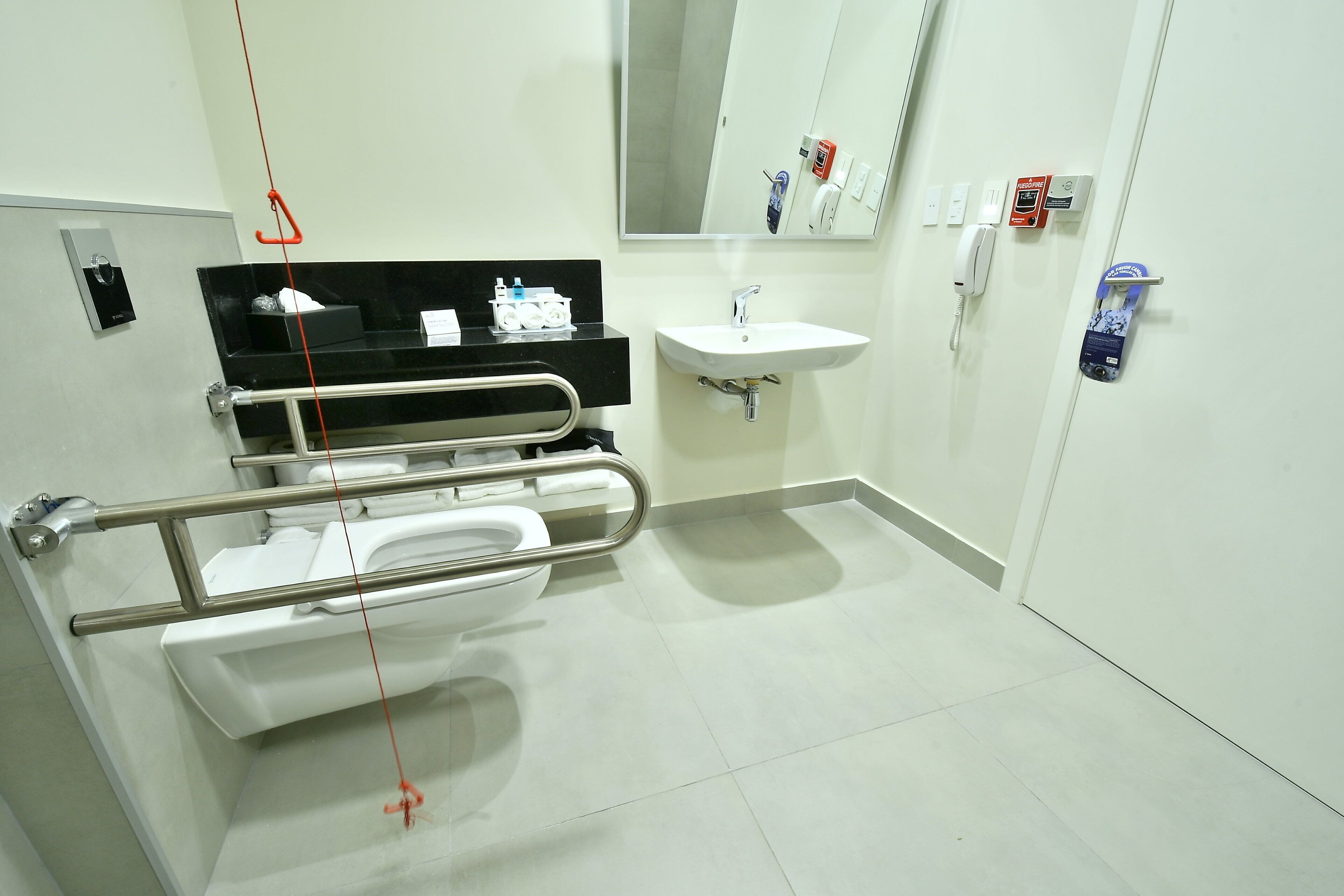 Holiday Inn Express Asuncion Aviadores, an IHG Hotel