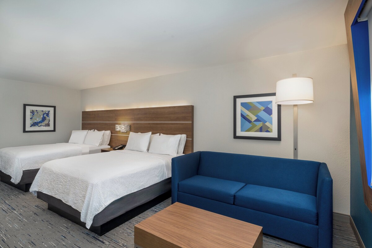 In-room safe, desk, blackout drapes, iron/ironing board