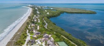 Beach House 29 Captiva Island beach view resort home