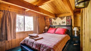 2 soverom, reiseseng for barn, wi-fi (inkludert) og sengetøy