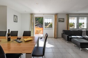 Luxury House | View from room - Ferienhaus Piccolo, Saas-Grund (Saas Grund)