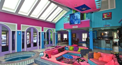 Real World MTV House-18 to 22 guests, Not Just a House Your Own Private Resort