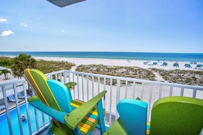 Romantic Beachfront Escape ~ Beach, Pool, Bar, Private Balcony, +Tickets Included to Fun Activities!