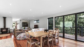 TV, fireplace - Sanctuary House - Wye River (Wye River)