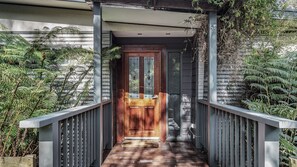 Exterior detail - Sanctuary House - Wye River (Wye River)