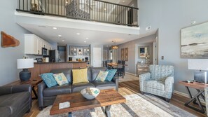 Smart TV, fireplace, video games, DVD player - Condo perfect for families and friends!!! (Camdenton)