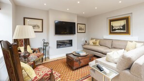 TV, fireplace, DVD player