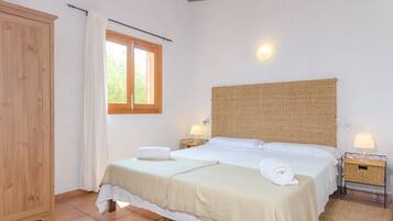 3 chambres, fer et planche Ă repasser, Wi-Fi gratuit, draps fournis