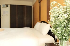 Rollaway beds, free WiFi