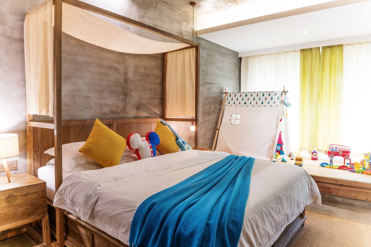 Children’s theme room
