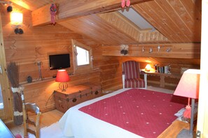 6 bedrooms, iron/ironing board, WiFi, bed sheets - Impressive Chalet, 20m to Piste (Les Deux-Alpes)