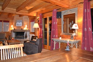Interior - Impressive Chalet, 20m to Piste (Les Deux-Alpes)