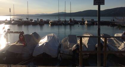 Arco Charming B & B - Yellow Room