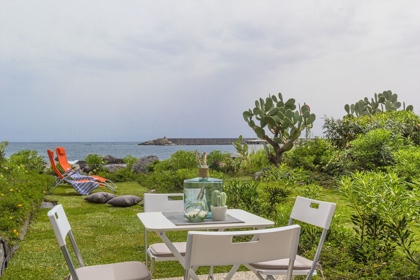 屋外ダイニングエリア