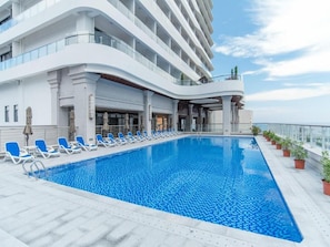 Outdoor pool - Dadonghai Hotel Sanya (Sanya)