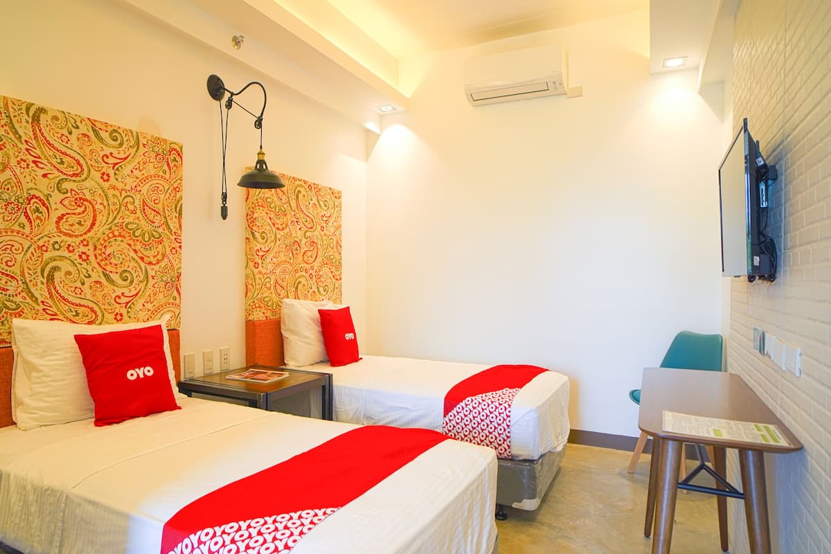 Deluxe Twin Room | 1 bedroom, free WiFi, bed sheets