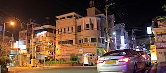 Inn Hotel