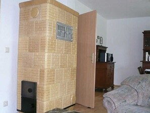 Unclassified image, 3 of 16, button